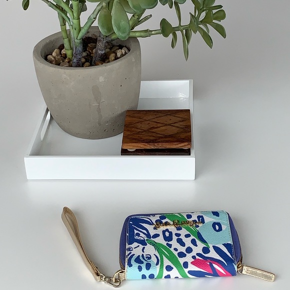 Lilly Pulitzer Wristlet - Picture 5 of 5